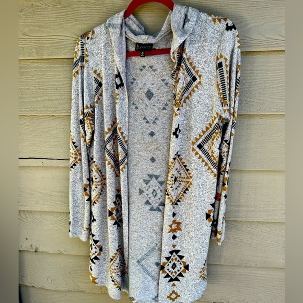 Pre-Loved. Cardigan by Bobeau #70”"